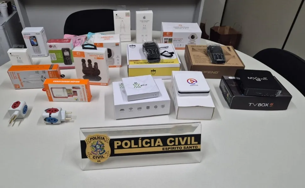 Imagem ilustrativa da imagem Polícia apreende mais de 40 mil produtos falsificados em loja de Vitória