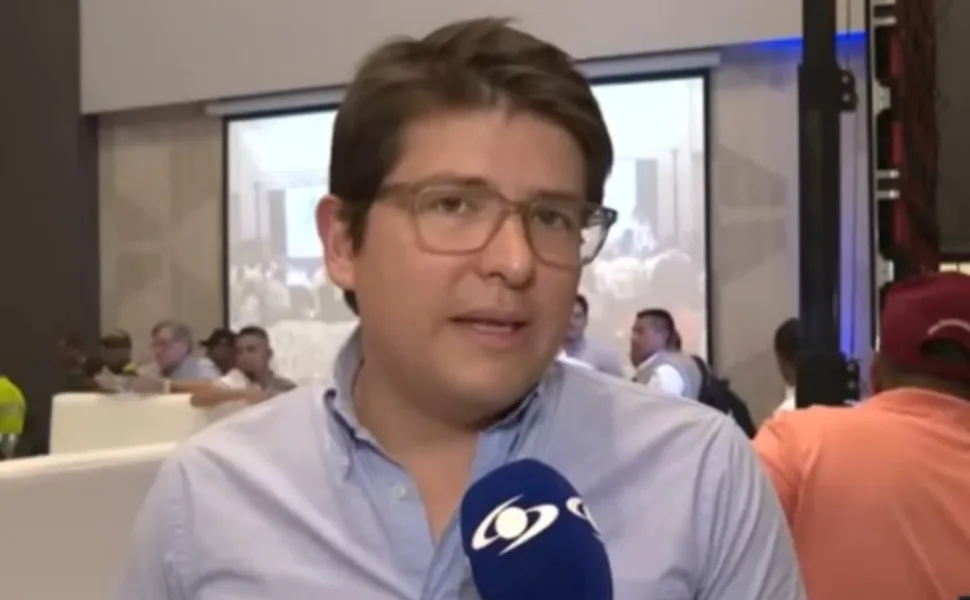 Imagem ilustrativa da imagem Pré-candidato a presidente da Colômbia é baleado em evento de campanha em Bogotá
