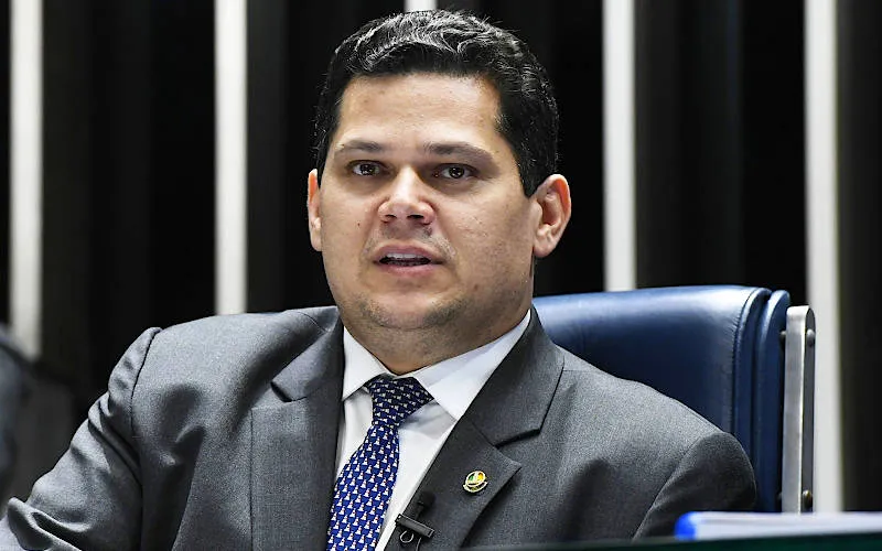 Imagem ilustrativa da imagem Presidente do Senado promulga projeto que derrubou alta do IOF