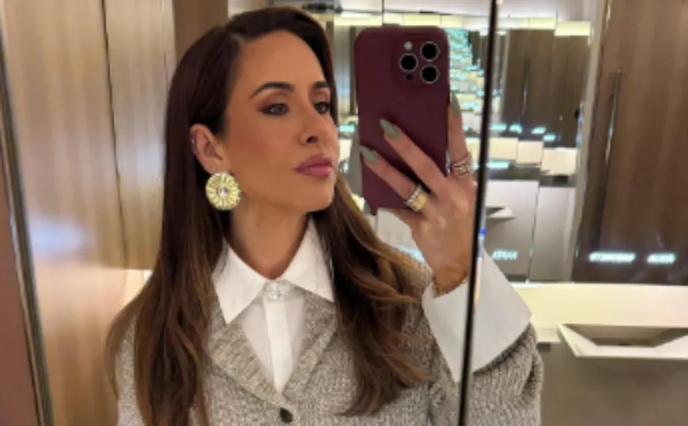Imagem ilustrativa da imagem Quem é a mãe de Vanessa Lopes, criticada após mostrar resultado de cirurgia íntima?