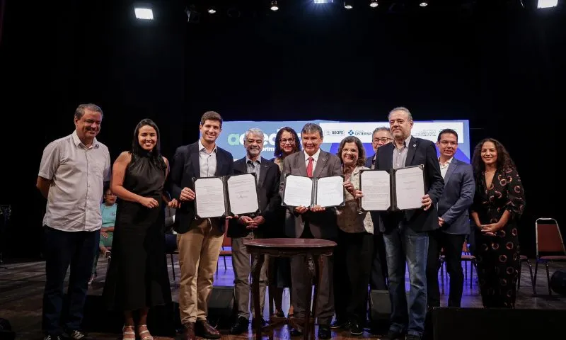 Imagem ilustrativa da imagem Recife adere ao Acredita e João Campos diz que é conquista de décadas