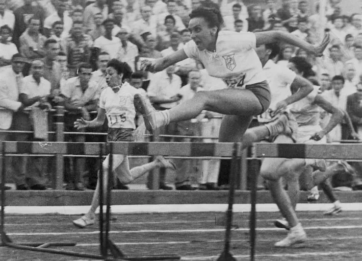 Imagem ilustrativa da imagem Wanda dos Santos, pioneira do atletismo brasileiro, morre aos 93 anos