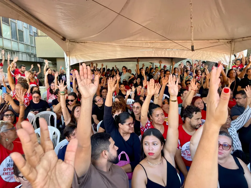 Imagem ilustrativa da imagem Acordo entre professores e prefeitura do Recife encerra greve que durou 14 dias
