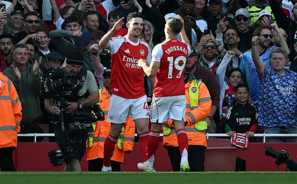 Imagem ilustrativa da imagem Arsenal vence duelo direto com Newcastle e confirma o vice-campeonato do Inglês