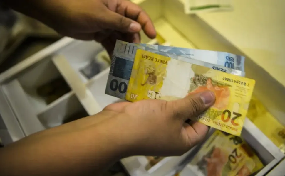 Imagem ilustrativa da imagem BC informa que brasileiros têm R$ 9,13 bilhões em valores para receber