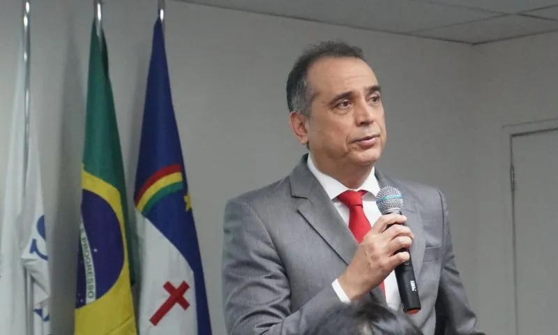 Imagem ilustrativa da imagem Brasil em transformação: Décio Padilha debate caminhos para o equilíbrio fiscal