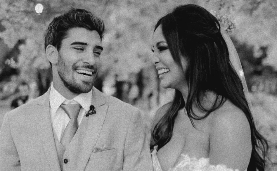 Imagem ilustrativa da imagem Casamento de Carol Nakamura chega ao fim e ex explica: 'Nunca era o suficiente'