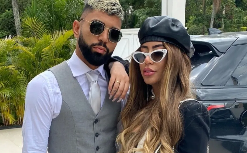 Imagem ilustrativa da imagem Gabigol fala sobre rumores de término com a namorada e nega traição: 'mentiras'