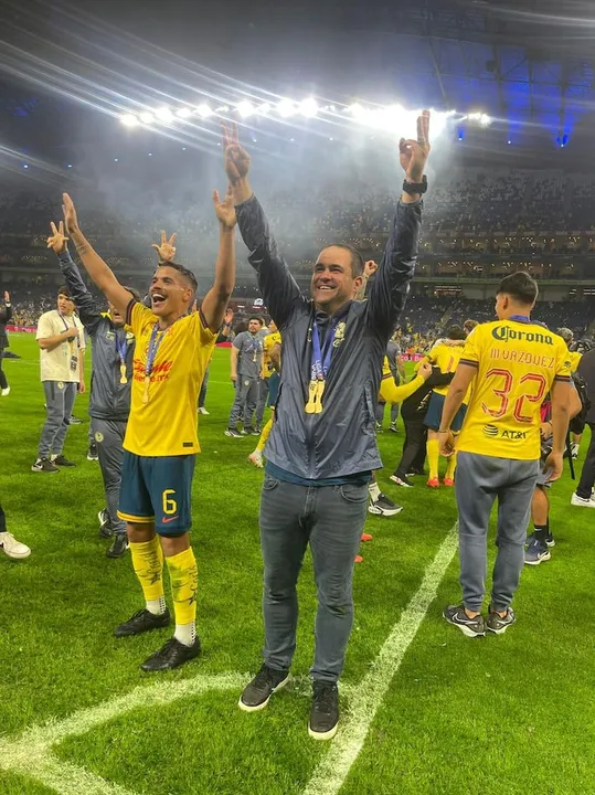 Imagem ilustrativa da imagem Jardine vai para 4ª final seguida com o América-MEX e se aproxima de feito histórico