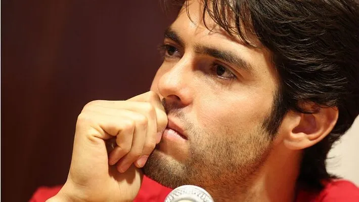 Imagem ilustrativa da imagem Kaká na seleção com Ancelotti? Ex-jogador tem se dedicado aos estudos e foca em gestão esportiva