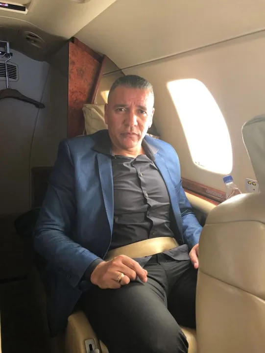Imagem ilustrativa da imagem Líder do PCC é expulso da Bolívia e entregue à Polícia Federal brasileira