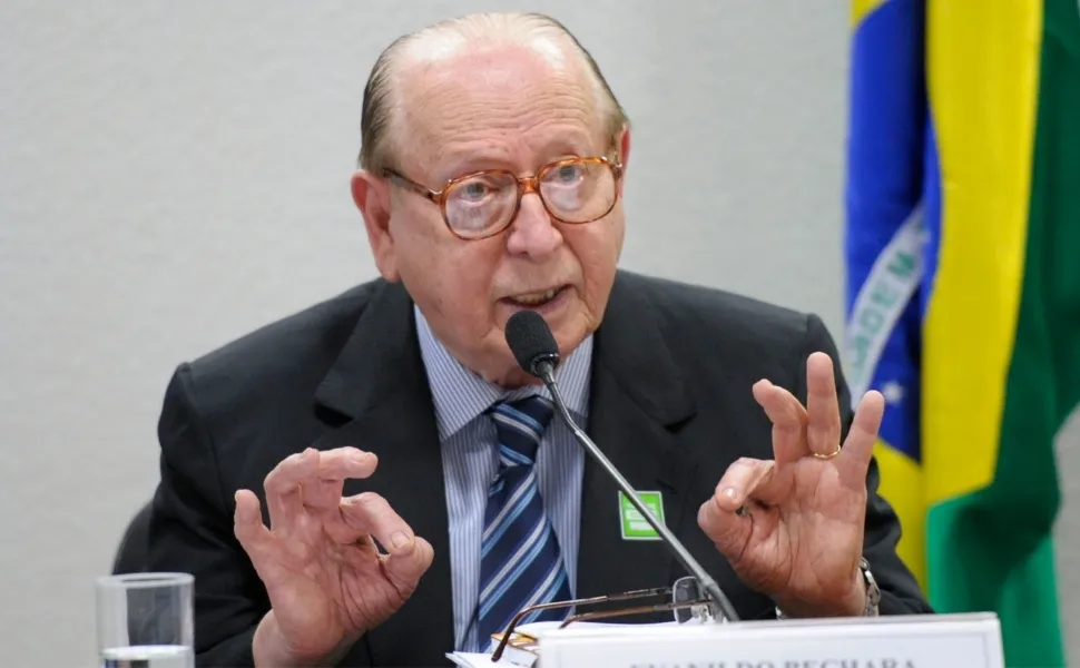 Imagem ilustrativa da imagem Morre Evanildo Bechara, um dos maiores gramáticos do Brasil e membro da ABL