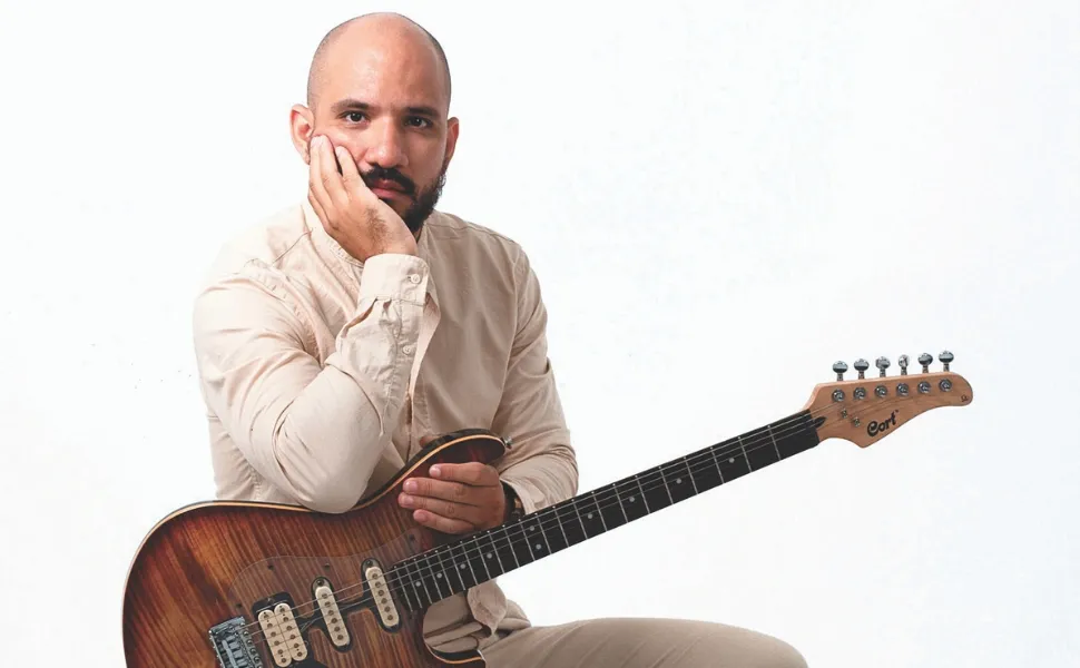 Imagem ilustrativa da imagem Músico popular capixaba aposta em releituras de clássicos