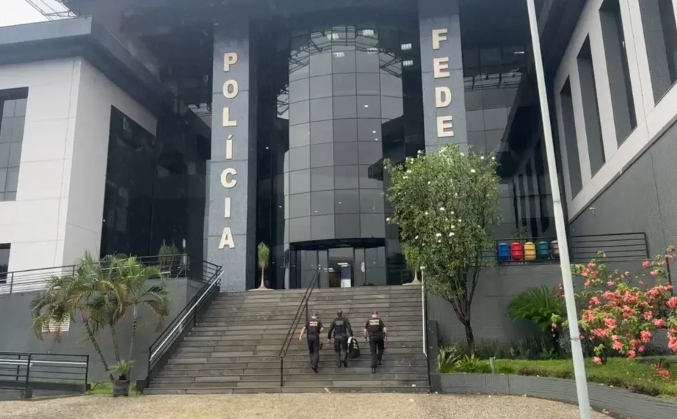 Imagem ilustrativa da imagem Polícias fazem operações para combater a extração ilegal de areia na Grande Vitória