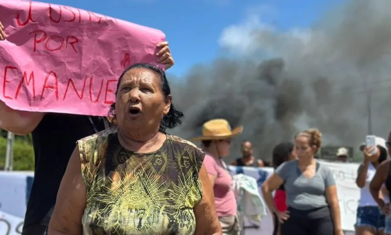 Imagem ilustrativa da imagem Protesto em Noronha cobra justiça e mudanças na gestão da ilha