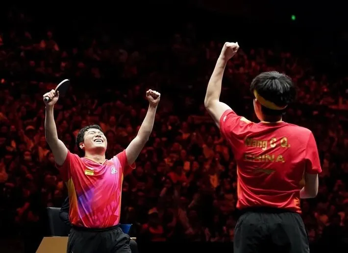 Imagem ilustrativa da imagem Quem é Chuqin Wang, adversário de Calderano na final do Mundial de tênis de mesa?
