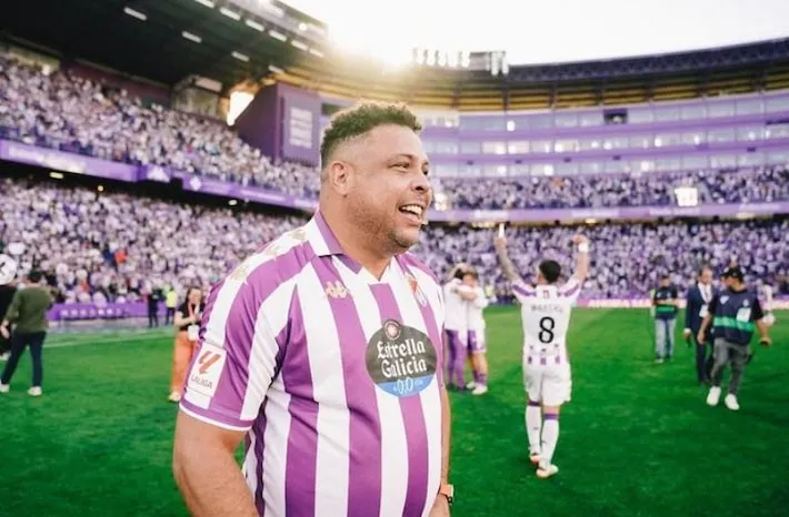 Imagem ilustrativa da imagem Ronaldo Fenômeno assina acordo para a venda do Valladolid a grupo dos EUA