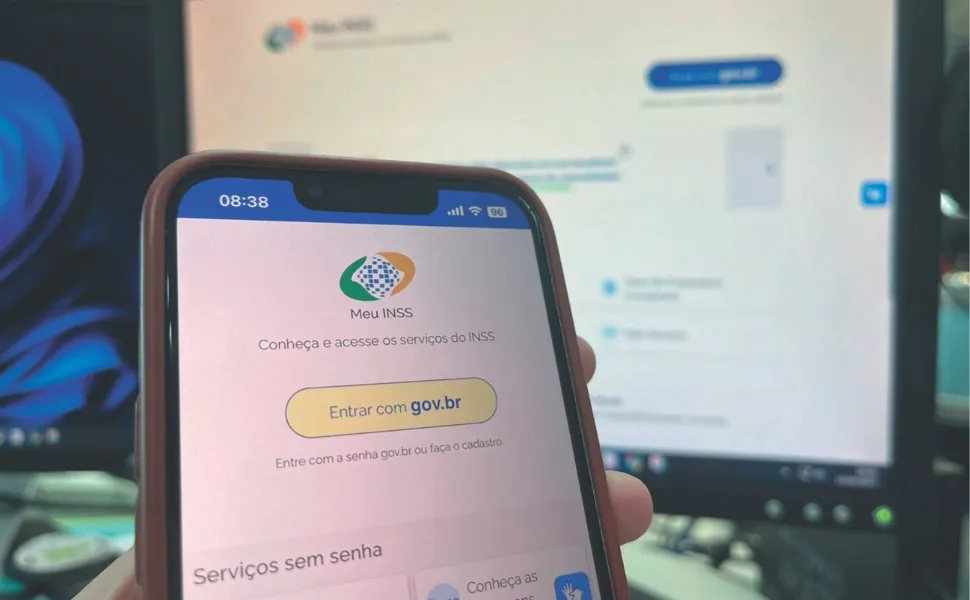 Imagem ilustrativa da imagem Selfie de redes sociais são usadas para fraudes contra aposentados