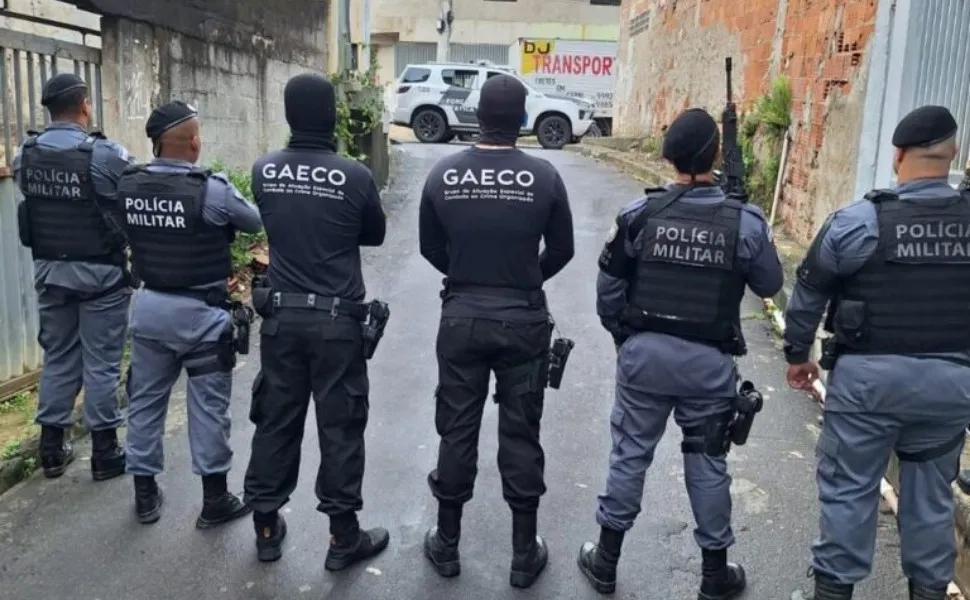 Imagem ilustrativa da imagem "Todo mundo em pânico": operação mira integrantes do PCV na Serra e em Minas Gerais