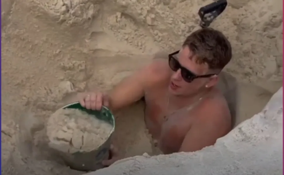 Imagem ilustrativa da imagem Turista britânico cava buraco e fica 3 horas preso nas areias de Copacabana