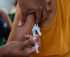 Imagem ilustrativa da imagem Dia D: Vitória aplica mais de 2600 doses de vacina da gripe