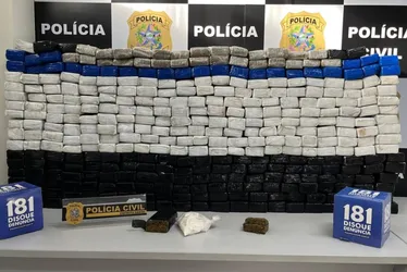 Imagem ilustrativa da imagem 200 kg de maconha apreendidos em casa