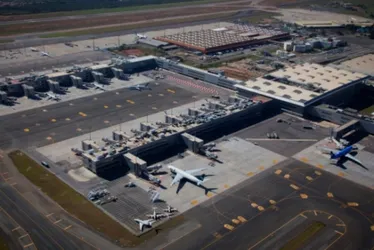 Imagem ilustrativa da imagem Aeroporto de Viracopos é fechado por quatro horas e meia após morte de funcionário