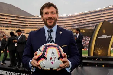 Imagem ilustrativa da imagem Alejandro Domínguez é reeleito presidente da Conmebol após ‘manobra’ e ficará no poder até 2031