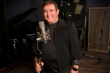 Imagem ilustrativa da imagem Amado Batista rebate rumores de que traiu a mulher