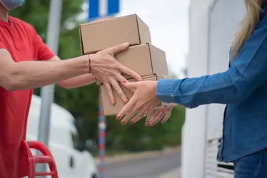 Imagem ilustrativa da imagem Amazon busca lojas de bairro no Espírito Santo para entregas