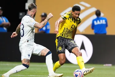 Imagem ilustrativa da imagem Borussia Dortmund elimina Monterrey e encara Real Madrid nas quartas do Mundial