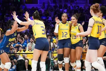 Imagem ilustrativa da imagem Brasil ganha bem dos EUA em grande atuação na Liga das Nações Feminina de Vôlei