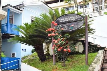 Imagem ilustrativa da imagem Casa da Cultura Roberto Carlos com nova rua, praça e até estacionamento