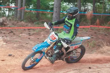 Imagem ilustrativa da imagem Cerveja, shows e disputa de motocross nas montanhas do ES