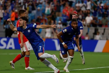 Imagem ilustrativa da imagem Chelsea goleia Benfica na prorrogação e enfrenta o Palmeiras nas quartas