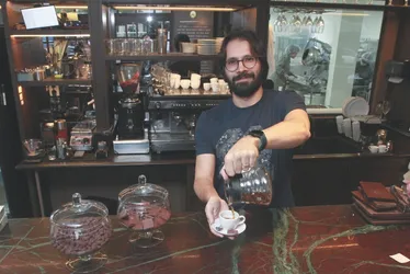 Imagem ilustrativa da imagem Com café mais caro, comerciantes criam estratégias para atrair os clientes