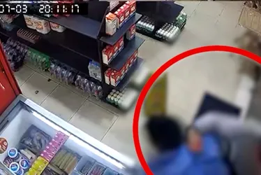 Imagem ilustrativa da imagem Comerciante é esfaqueado por dono de loja concorrente na Serra; Veja vídeo