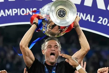 Imagem ilustrativa da imagem Como Luis Enrique seguiu carreira após morte da filha e levou PSG ao topo da Europa