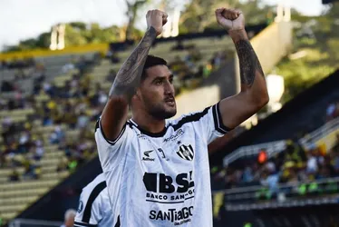 Imagem ilustrativa da imagem Córdoba vence, e Flamengo pode ser eliminado da Libertadores na quinta