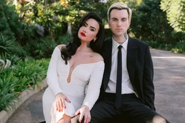 Imagem ilustrativa da imagem Demi Lovato se casa com o cantor Jordan Lutes na Califórnia