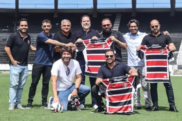 Imagem ilustrativa da imagem Depois de apresentar proposta final da Saf, investidores visitam estádio do Santa