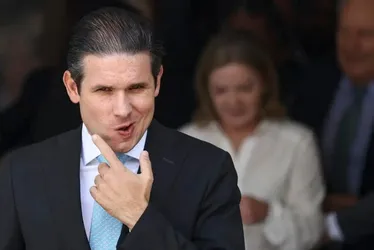Imagem ilustrativa da imagem Diretor de empresa investigada em descontos no INSS é ligado a presidente da Câmara