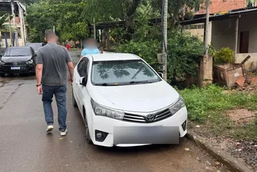 Imagem ilustrativa da imagem Dois homens são presos suspeitos de extorsão após furto de carro em Cariacica