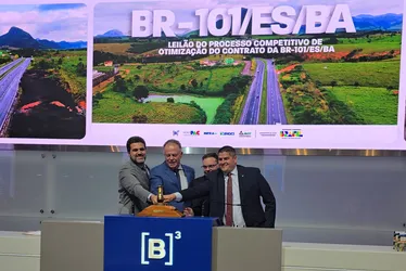 Imagem ilustrativa da imagem EcoRodovias vence leilão da BR-101 e vai investir R$ 10 bilhões em modernização