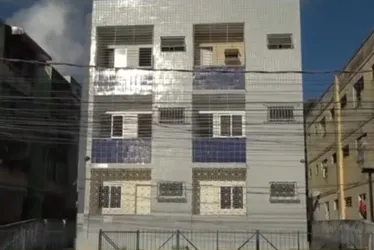 Imagem ilustrativa da imagem Edifício caixão é interditado no Janga; outro já havia sido evacuado na sexta