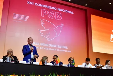 Imagem ilustrativa da imagem Em congresso do PSB, Casagrande defende autocrítica e debate com segmentos sociais