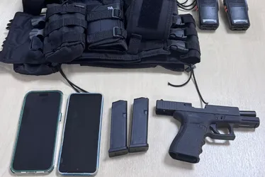 Imagem ilustrativa da imagem Empresa clandestina de vigilância recebia armas de instrutor de tiros no ES