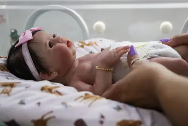 Imagem ilustrativa da imagem Empresa nega licença-maternidade para funcionária dona de bebê reborn e caso vai para a Justiça