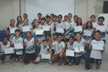 Imagem ilustrativa da imagem Escola de Cariacica ganha 32 medalhas em Olimpíada sobre educação financeira