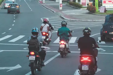 Imagem ilustrativa da imagem Especialistas defendem regras para moto por aplicativo no ES